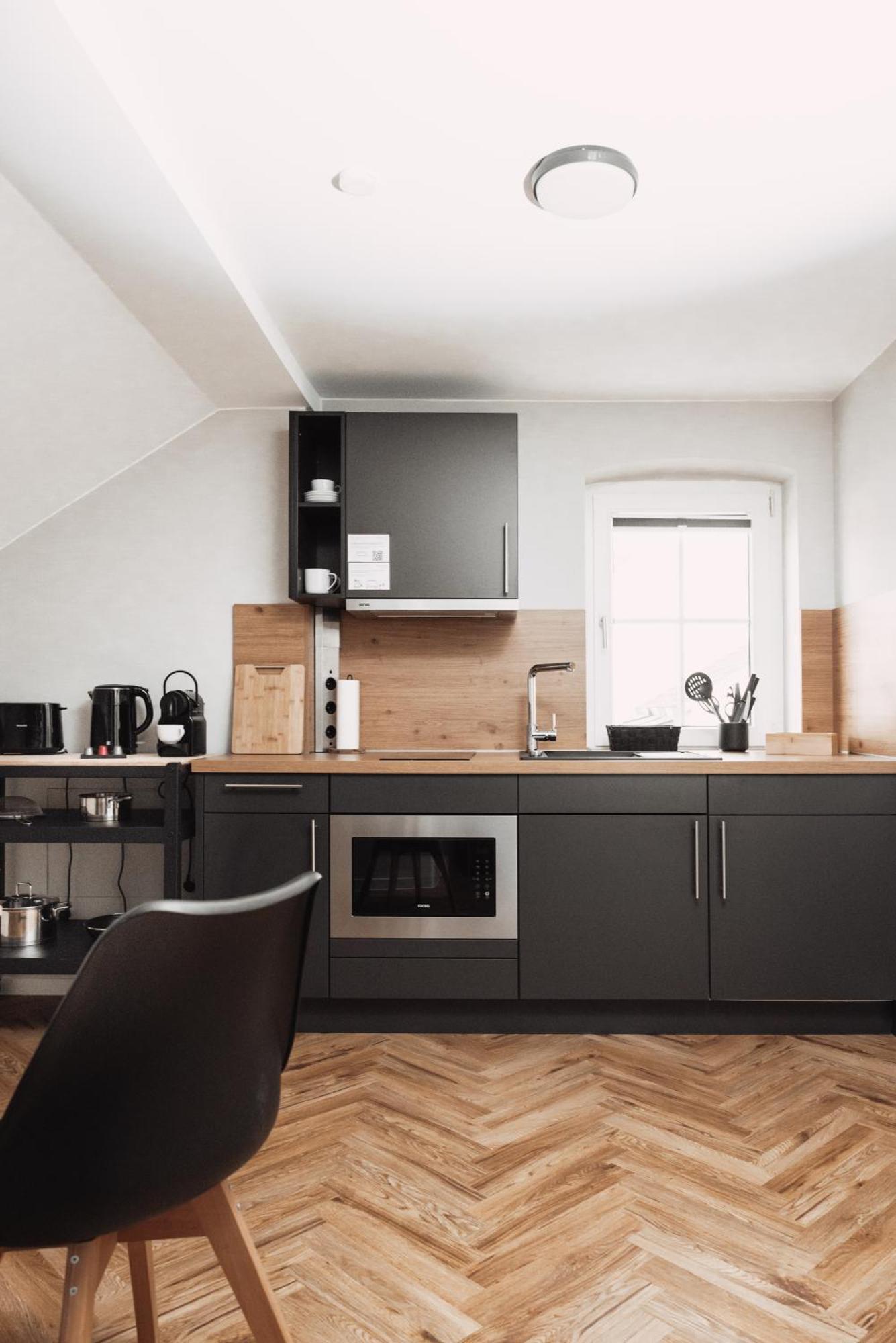 Dom Apartment III - Modern & Zentral Mit Kostenfreiem Parkplatz Fulda Buitenkant foto